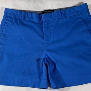 Banana Republic womens royal blue flat front 4.5" inseam chino shorts - size 2
